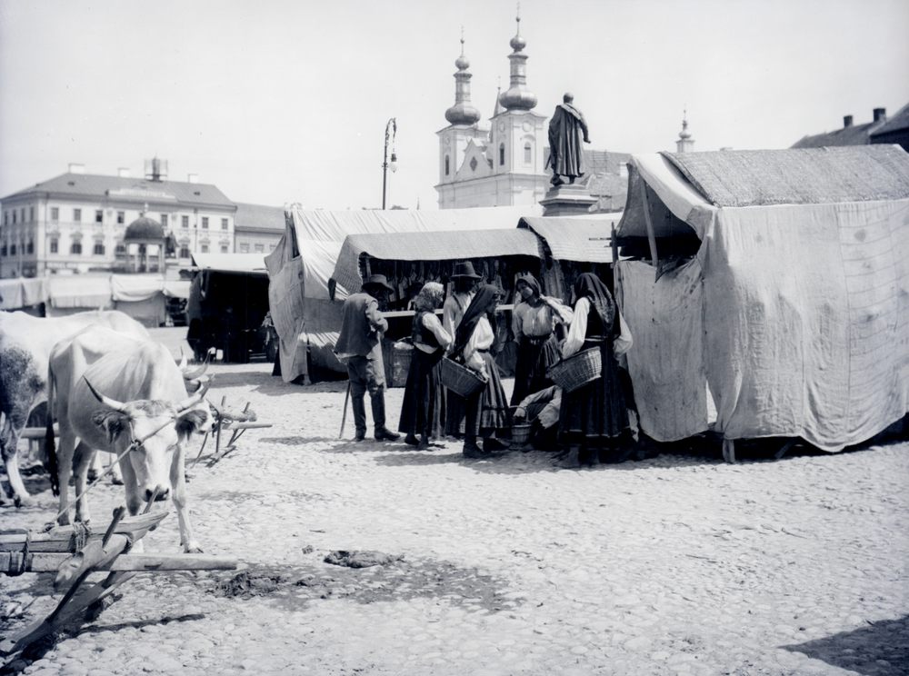 Piaci árusok, Marosvásárhely, Haranghy György felvétele, 1917 előtt, © Néprajzi Múzeum