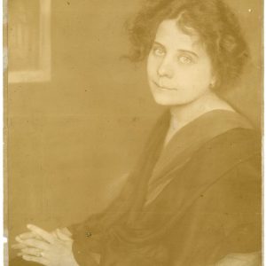 Kaffka Margit portréja, Budapest, 1916 körül, matt albumin, 17,4 × 23,5 cm, Máté Olga felvétele, ltsz.: 2724 © Petőfi Irodalmi Múzeum