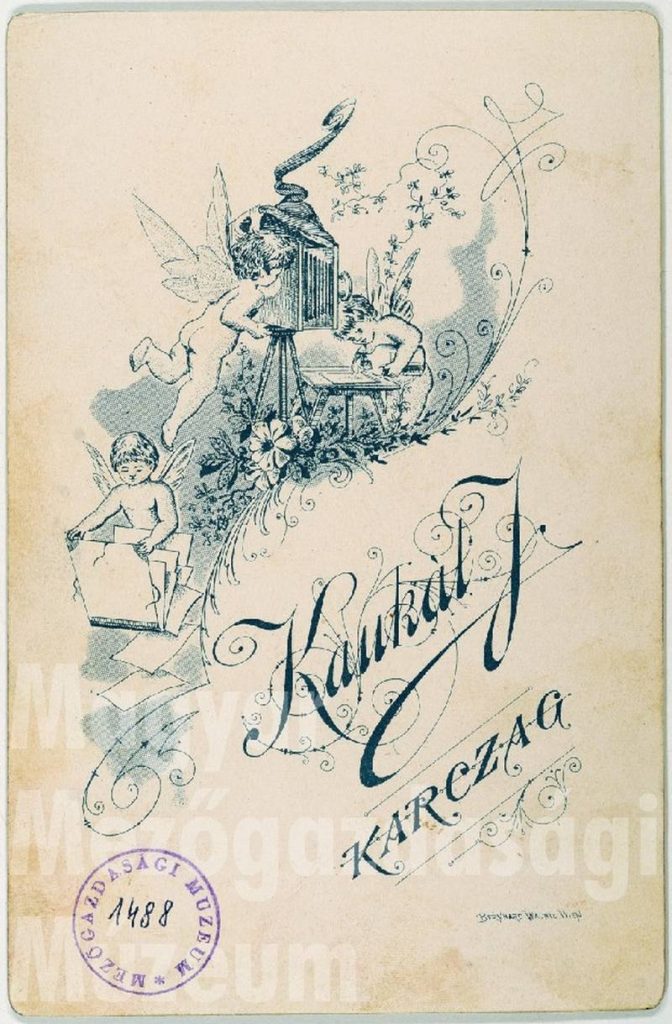 A Mátyus Bálintról készült fotó hátlapja, Magyar Mezőgazdasági Múzeum és Könyvtár (MMgMK) Eredeti Fényképek Gyűjtemény, L.sz.: 1488. Kaukál János felvétele, 1903